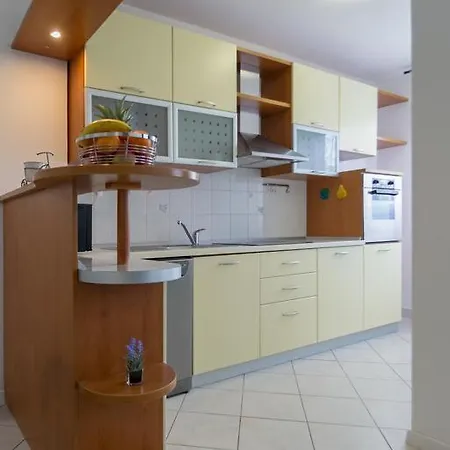 Diocletian Apartment *