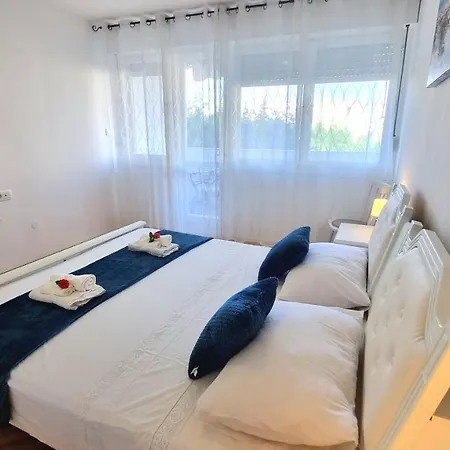 Diocletian Apartment *