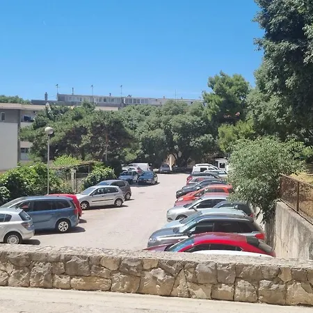 Diocletian Lägenhet *